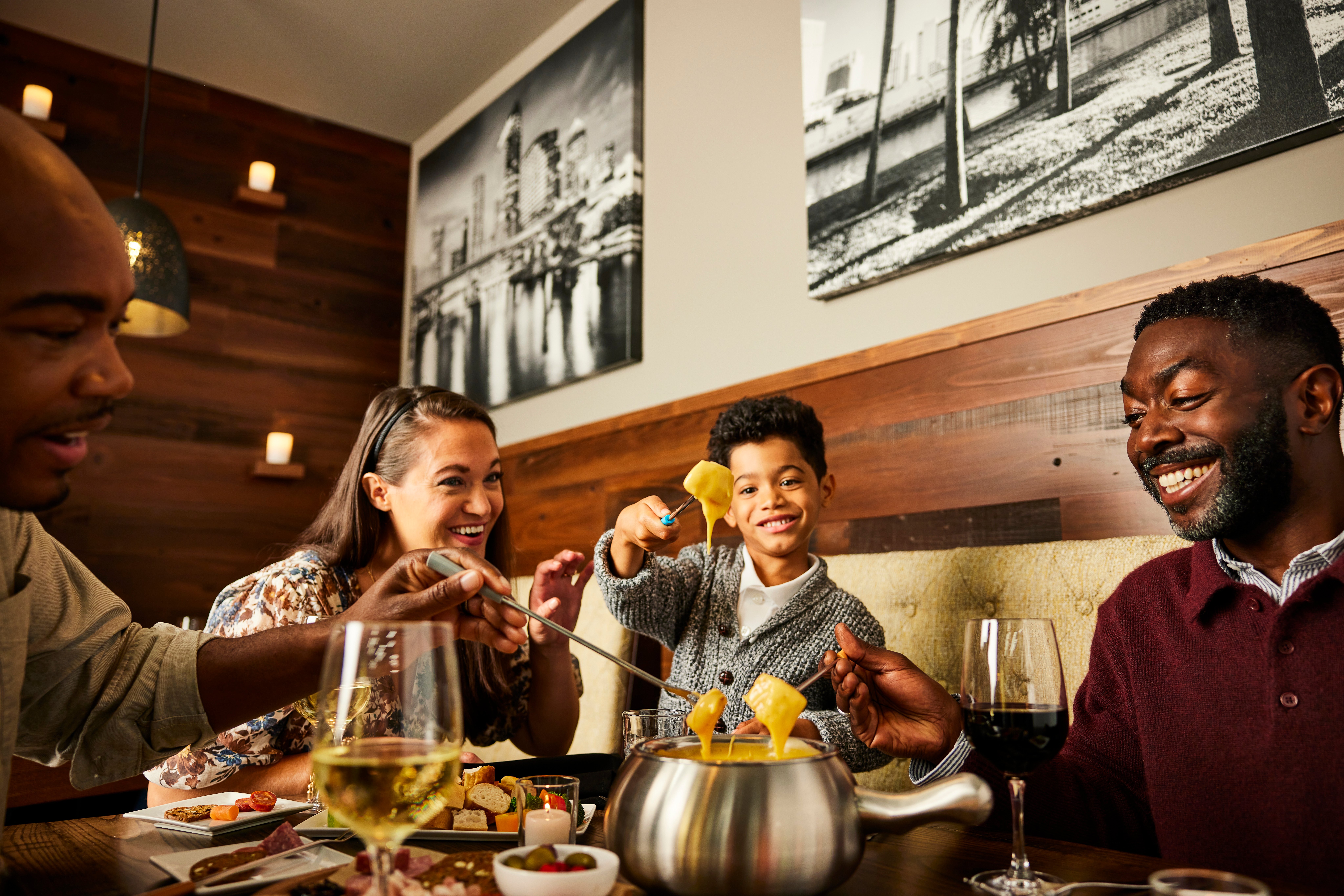 MeltingPot_FamilyDining_073123_EmailSlice_StaticSocial_0270