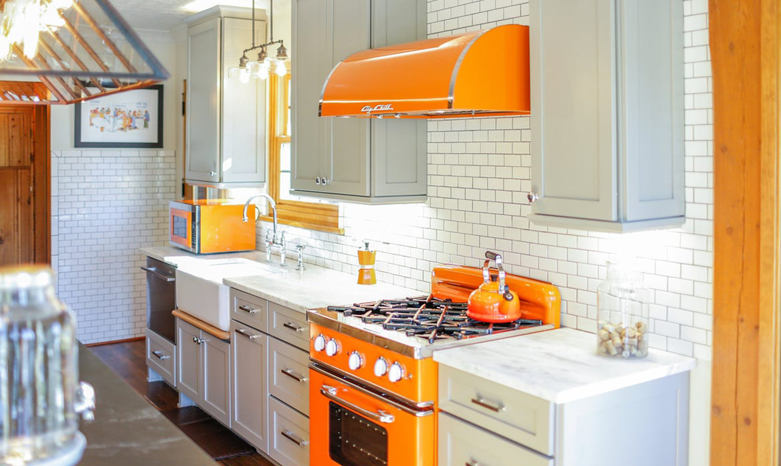 kitchen-with-orange-appliances